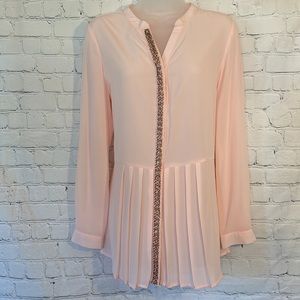 NY Collection Nwt beautiful pleated beaded blouse